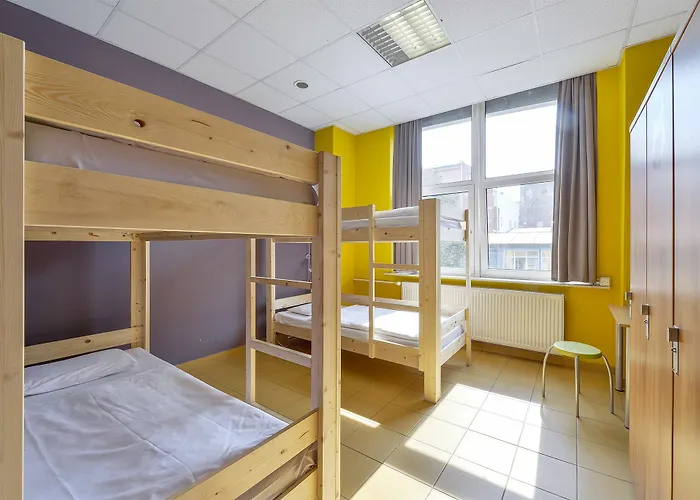 Plus Prague Hostel Hotel *