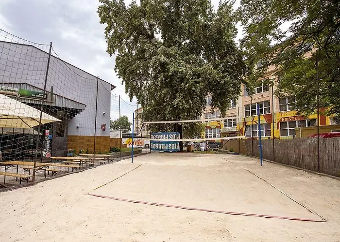 מלון Plus Prague Hostel *
