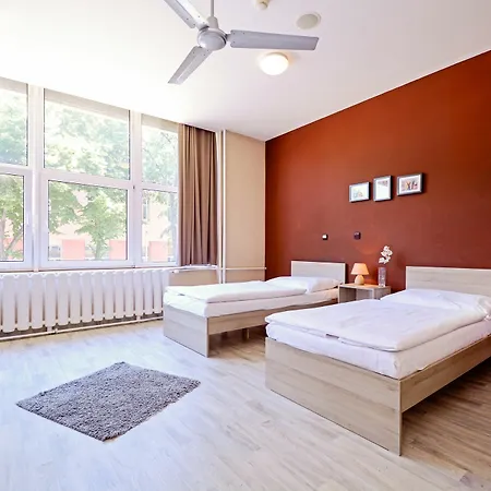 Plus Prague Hostel Praag